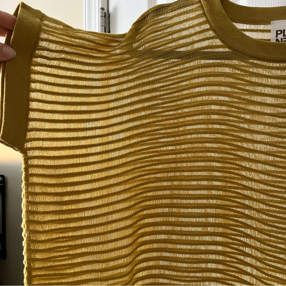 Planet By Laura G knit top